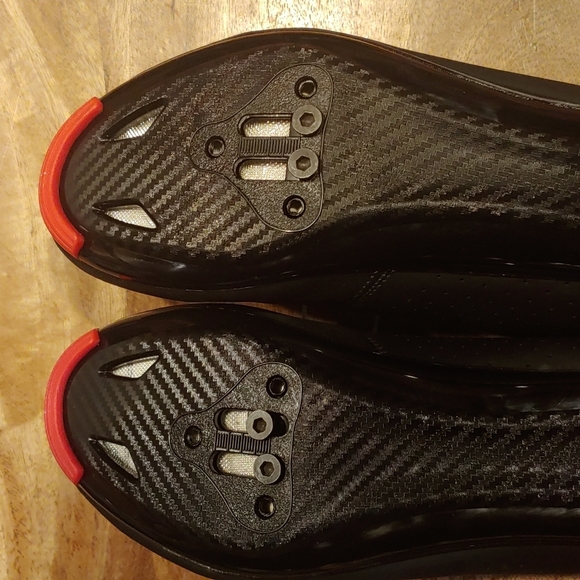NWOT Men/Women Cycling Shoes with CLEATS Men 8/ Women 10.5 main image 5